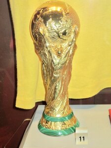 FIFA World Cup Trophy Jules Rimet Trophy at National Football Museum Manchester 02 225x300 - أكثر اللحظات التي ميزت كأس العالم