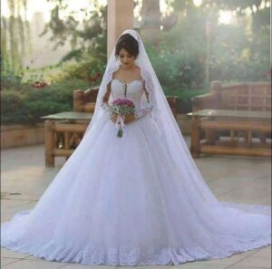 abbas al akkad wedding dresses 300x297 - أفضل محلات فساتين زفاف تعتمد عليها في دبي