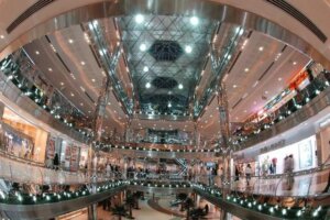 mall of arabia jeddah 1 300x200 - استكشاف روعة مول العرب في السعودية