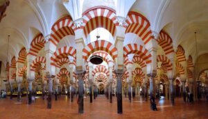 143 131159 cordoba cathedral mosque heart tourist beats 700x400 300x171 - زيارة لقرطبة (المدينة الإسبانية ذات الطابع الإسلامي)